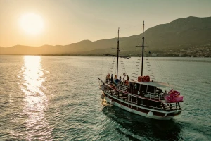 Sunset Cruise gallery image 2