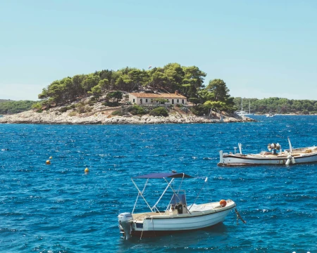 Discover the Best Islands Near Split
